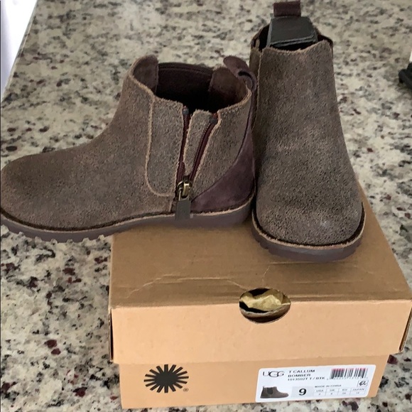 NWB TODDLER UGG BOOTS 🥾 - Picture 3 of 6